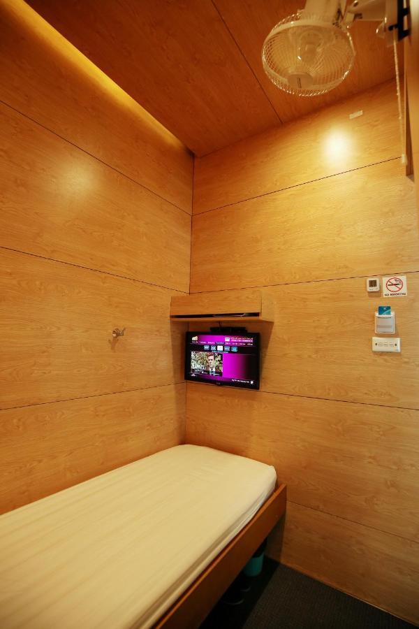 Vatc Sleep Pod Terminal 2 Hotel Noi Bai Esterno foto